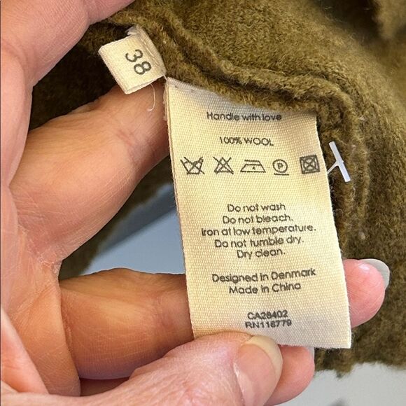 Gro Abrahamsson Asymmetrical Handmade Wool Olive Green Sweater Size 38 - Picture 7 of 10